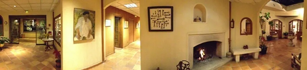 Mas De Vence - Hotel-Restaurant 3*,